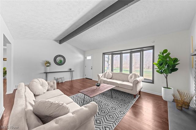 3520 Shellhart Road, Norton, OH 44203