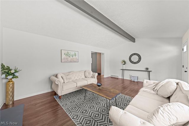 3520 Shellhart Road, Norton, OH 44203