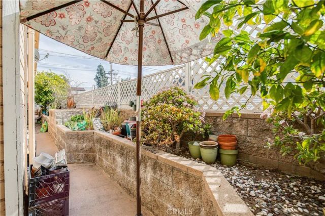 219 N Adams 8, Glendale, CA 91206