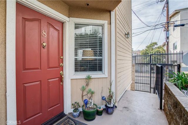 219 N Adams 8, Glendale, CA 91206