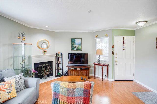 219 N Adams 8, Glendale, CA 91206