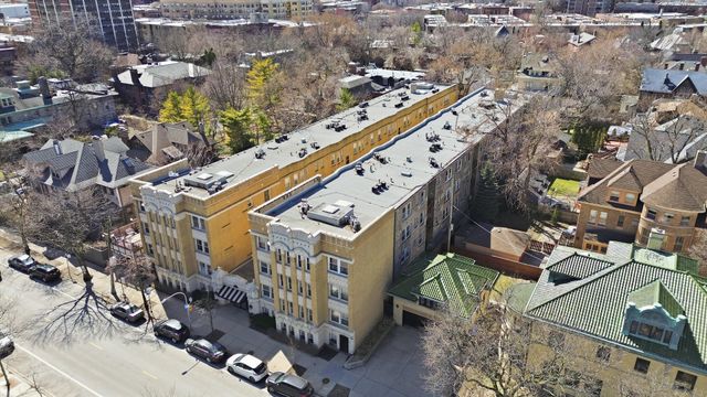 4240 N Clarendon Avenue 209N, Chicago, IL 60613