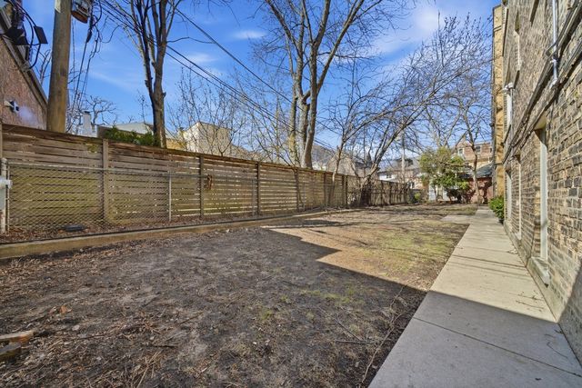 4240 N Clarendon Avenue 209N, Chicago, IL 60613