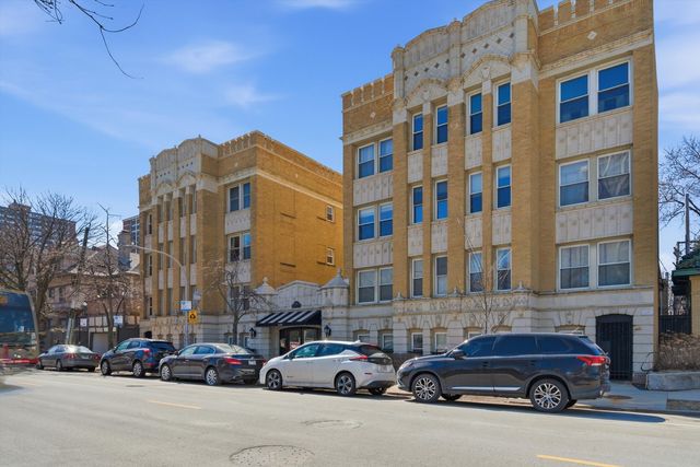 4240 N Clarendon Avenue 209N, Chicago, IL 60613