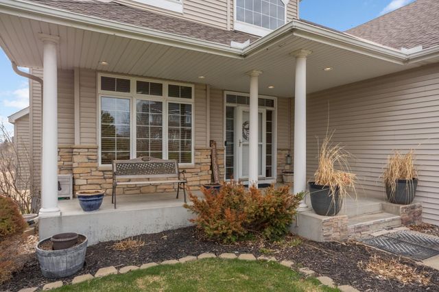 3900 Meadowview Terrace, Saint Bonifacius, MN 55375