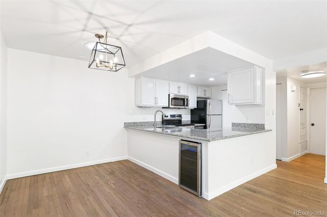 5902 S Willow Way, Englewood, CO 80111