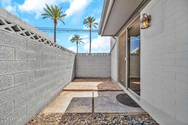 4206 N 38TH Street 4, Phoenix, AZ 85018