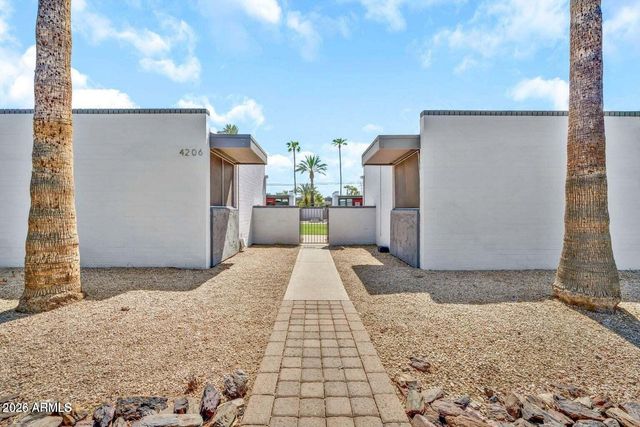 4206 N 38TH Street 4, Phoenix, AZ 85018