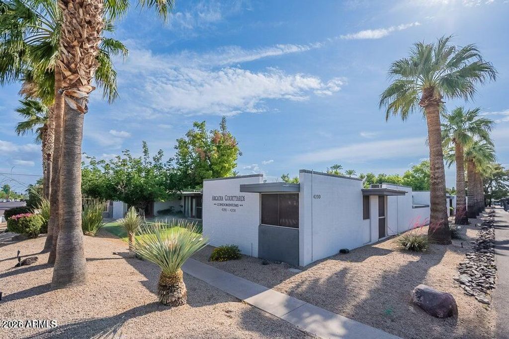 4206 N 38TH Street 4, Phoenix, AZ 85018