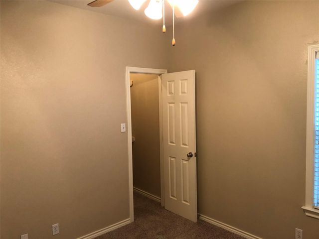 504 W North Loop BLVD A, Austin, TX 78751
