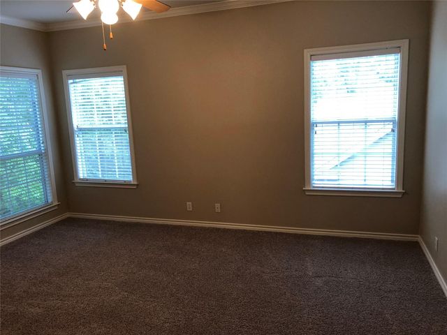 504 W North Loop BLVD A, Austin, TX 78751