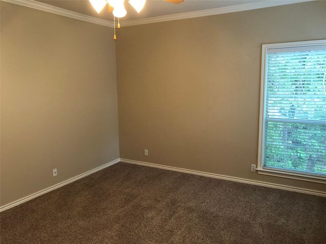 504 W North Loop BLVD A, Austin, TX 78751