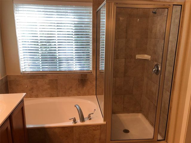 504 W North Loop BLVD A, Austin, TX 78751