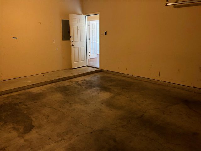 504 W North Loop BLVD A, Austin, TX 78751