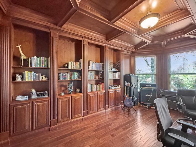 9915 Spyglass Cir, Auburn, CA 95602