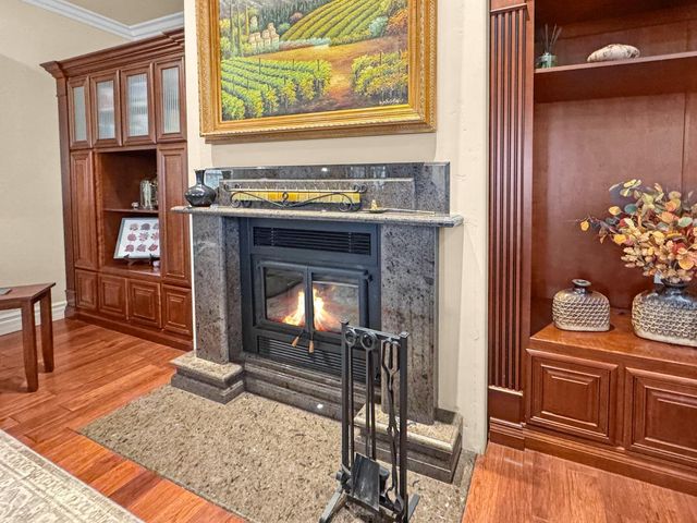 9915 Spyglass Cir, Auburn, CA 95602