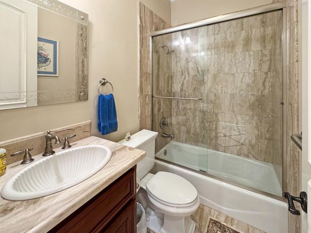 9915 Spyglass Cir, Auburn, CA 95602