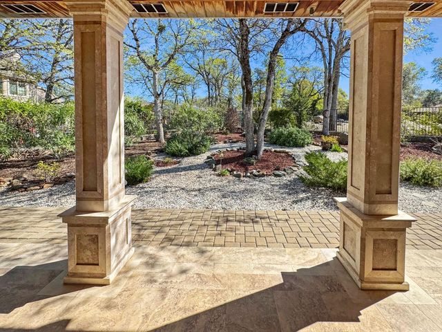 9915 Spyglass Cir, Auburn, CA 95602