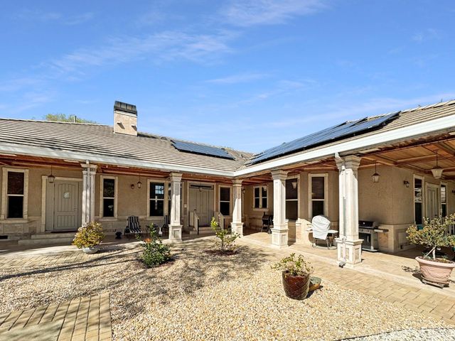 9915 Spyglass Cir, Auburn, CA 95602