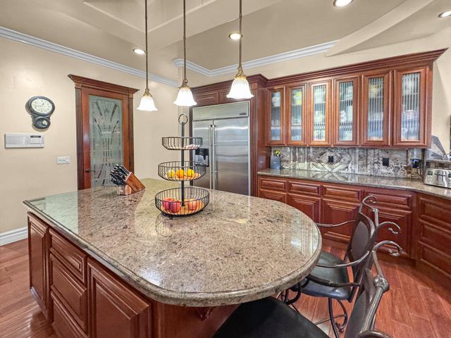 9915 Spyglass Cir, Auburn, CA 95602