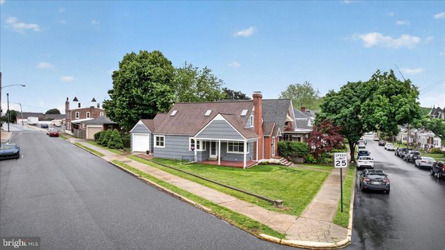 100 COLLEGE ST, Boyertown, PA 19512