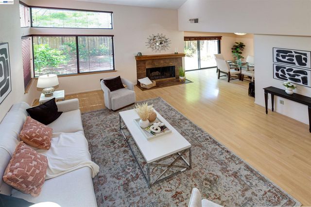 35 Leonard Ct, Alameda, CA 94502