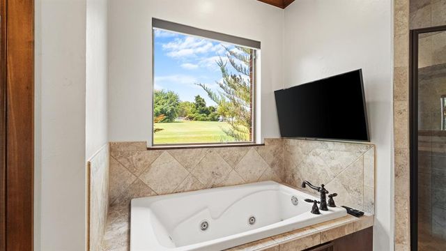 2209 Crestwood Drive, Jones, OK 73049