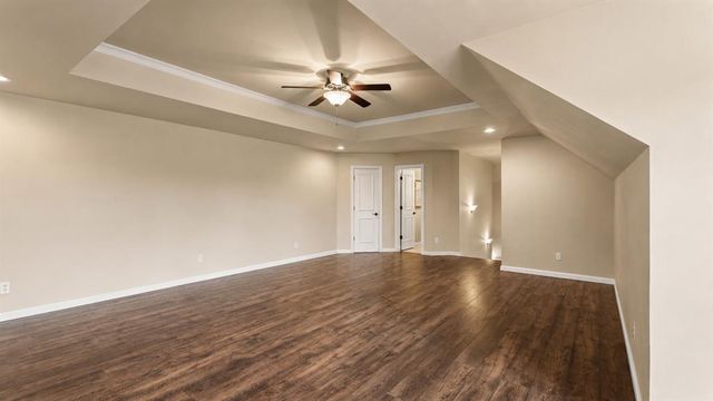 2209 Crestwood Drive, Jones, OK 73049