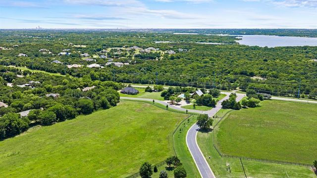 2209 Crestwood Drive, Jones, OK 73049