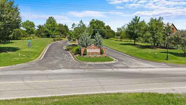 2209 Crestwood Drive, Jones, OK 73049