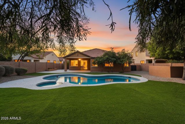 1796 W MACAW Drive, Chandler, AZ 85286