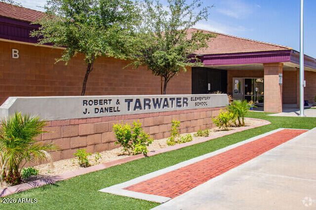 1796 W MACAW Drive, Chandler, AZ 85286