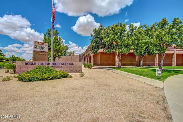 1796 W MACAW Drive, Chandler, AZ 85286