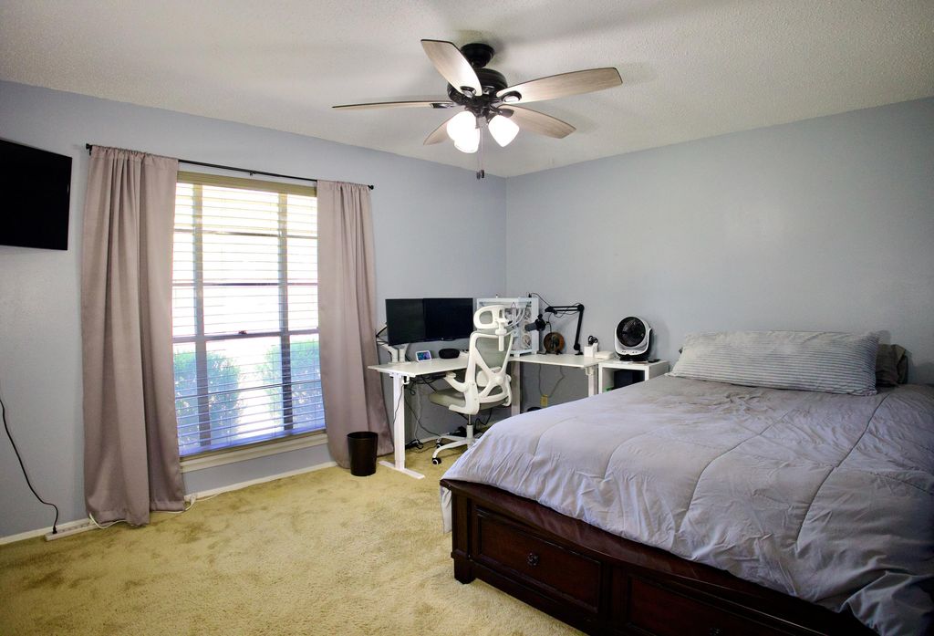 Image 17 of property listing at 3319 Chatterton Drive, San Angelo, TX 76904