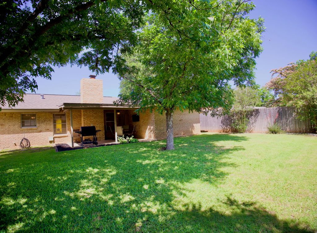 Image 28 of property listing at 3319 Chatterton Drive, San Angelo, TX 76904