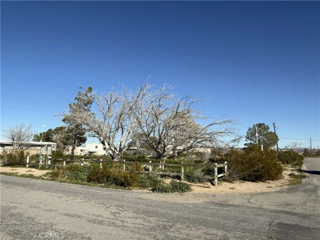 26200 Cheyenne, Mojave, CA 93501