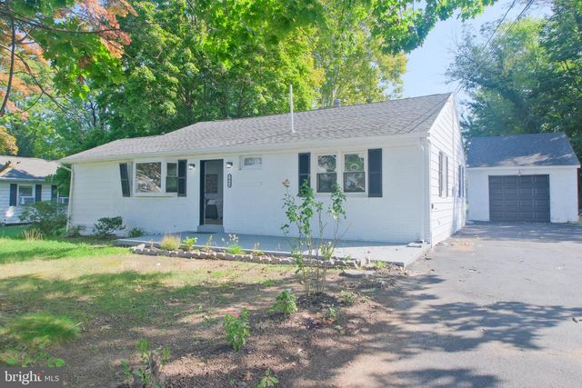 1468 PENNINGTON RD, Trenton, NJ 08618