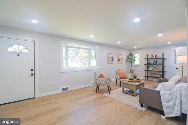 1468 PENNINGTON RD, Trenton, NJ 08618