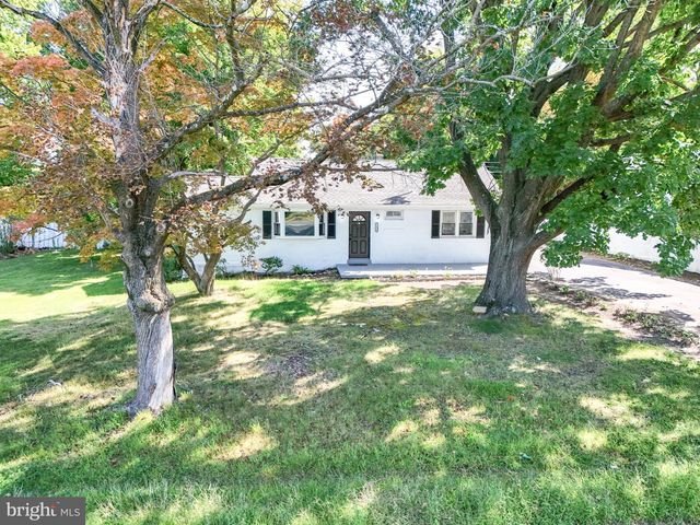1468 PENNINGTON RD, Trenton, NJ 08618