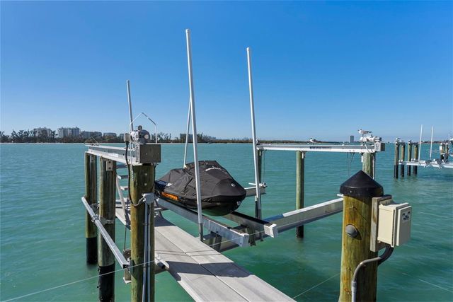 3750 BAYOU LOUISE LANE, Sarasota, FL 34242