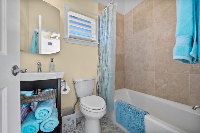 3750 BAYOU LOUISE LANE, Sarasota, FL 34242