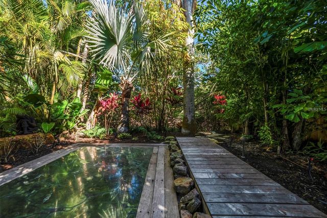 3750 BAYOU LOUISE LANE, Sarasota, FL 34242