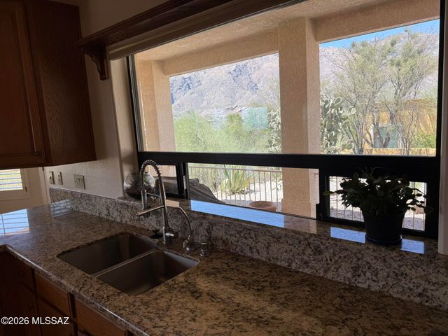 6141 N Paseo Zaldivar, Tucson, AZ 85750