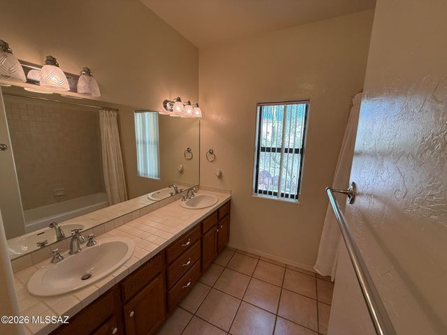 6141 N Paseo Zaldivar, Tucson, AZ 85750