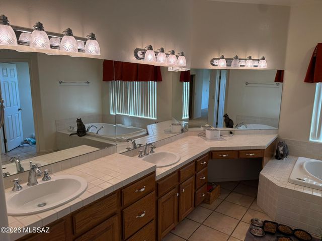 6141 N Paseo Zaldivar, Tucson, AZ 85750