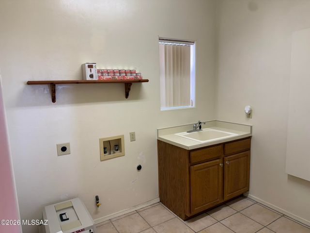 6141 N Paseo Zaldivar, Tucson, AZ 85750