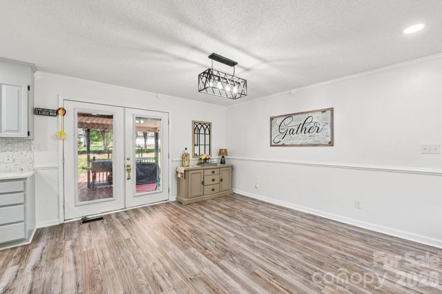 140 Clearview Road, Statesville, NC 28625