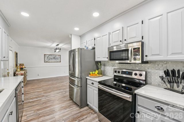 140 Clearview Road, Statesville, NC 28625