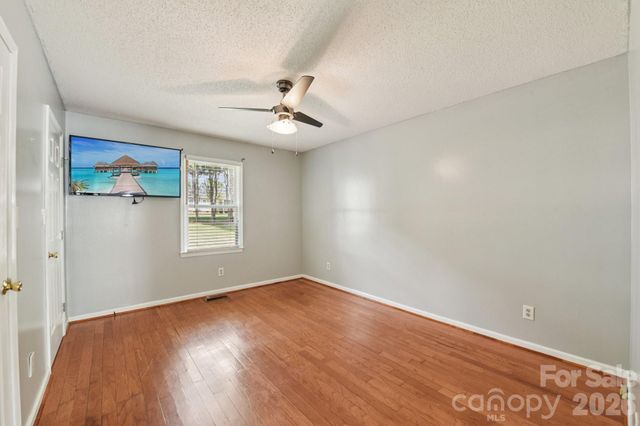 140 Clearview Road, Statesville, NC 28625