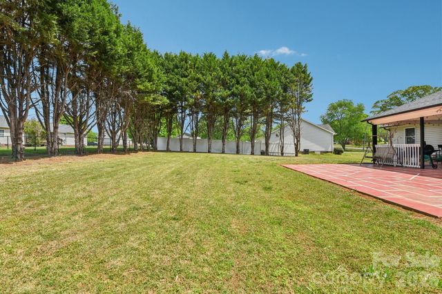 140 Clearview Road, Statesville, NC 28625